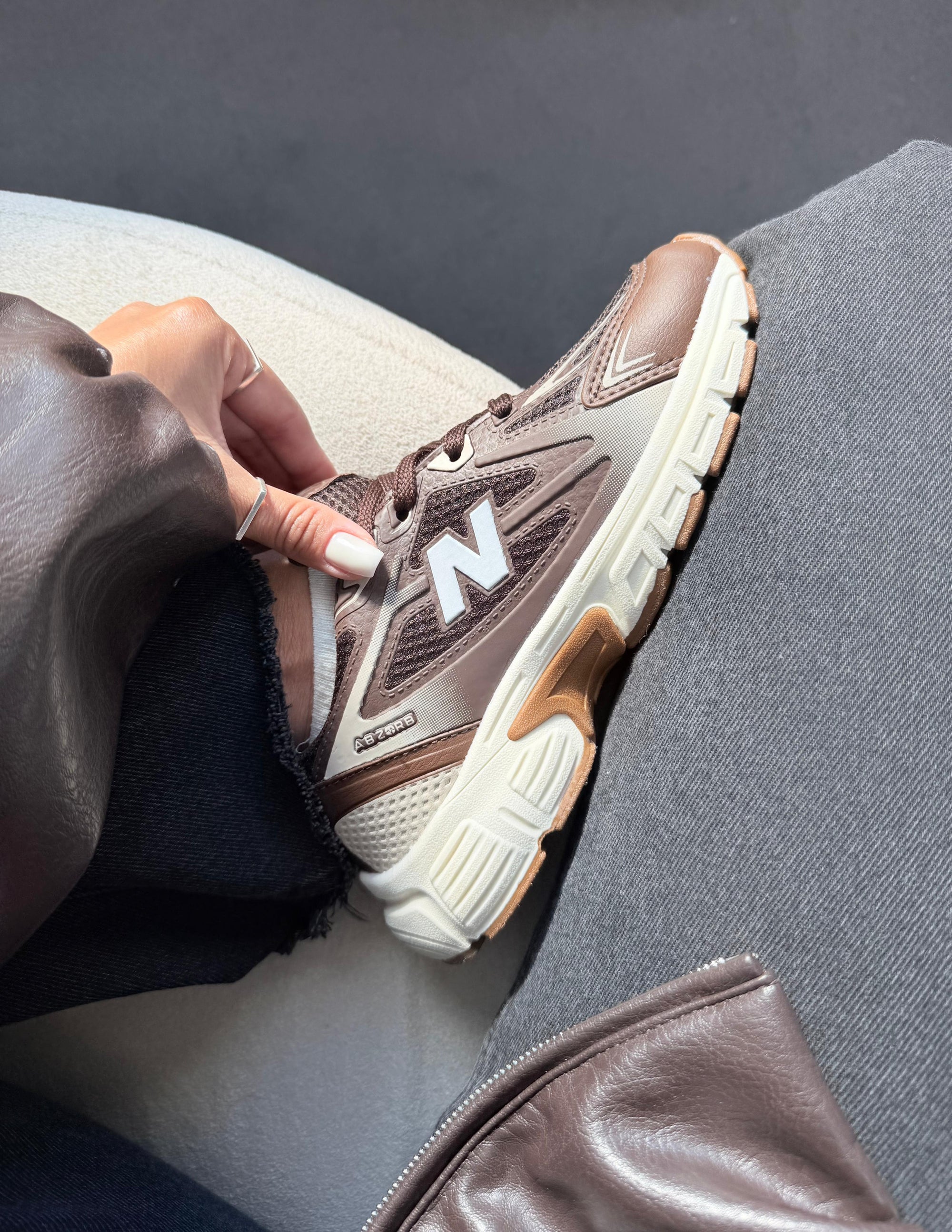 Tênis NB ABZORVE Chocolate - Premium
